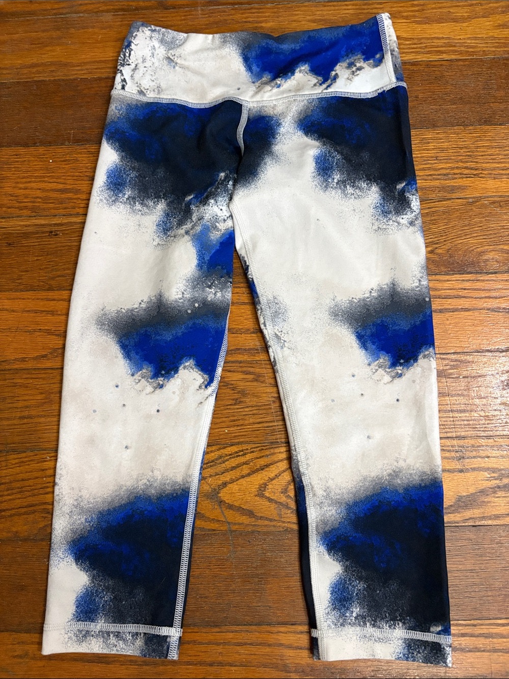 Lululemon Wunder Under Crop leggings in rare Milky Way Multi pattern women’s 4